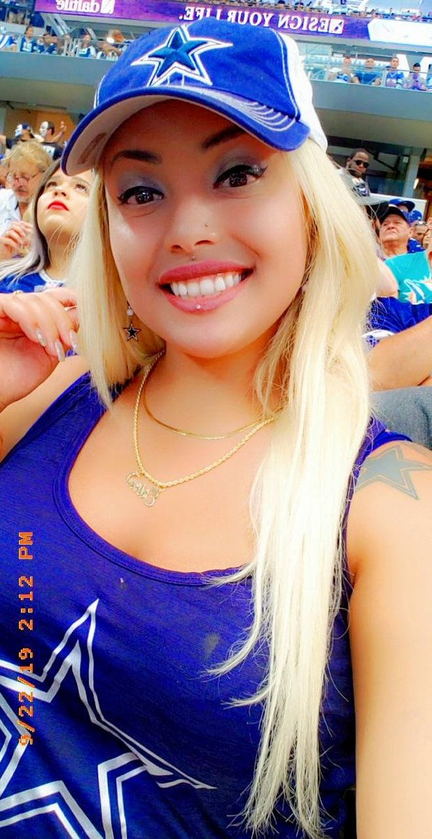 _EricaMarie__'s tweet photo. Had a great time at the #DallasvsMiami gameπ took my boyfriend to his first #Cowboys game (he a Bronco fan) lolπβ Score: 3β£1β£-3β£ #DallasCowboys #MyFourthHomeGame #MIAvsDAL #HowBoutThemCowboys #DC4L https://t.co/MkW9unMusp