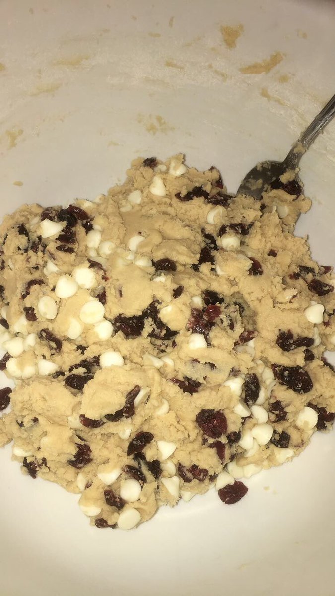 Btd_Sweets's tweet photo. BEFORE VS AFTER 
Happy national WHITE CHOCOLATE DAY !  feat. our white chocolate cranberry cookies ! Put in your special order for the upcoming holidays 🗯💟
#septembersweets #btdsweets #buythedozen #whitechocolate #nationalwhitechocolateday #dessertbloggers #houbakers #atlbakers https://t.co/H8DBER5yCT