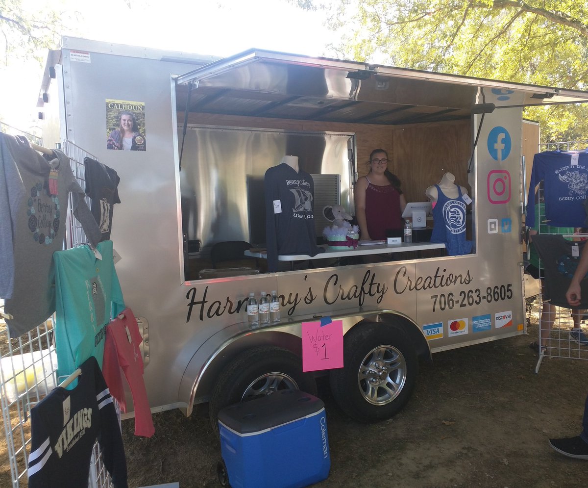 Congrats to all the innovative Creative Technologies and <a href="/EntBerryCollege/">Berry Entrepreneurs</a> students selling their creations at yesterday's Farmers Market at <a href="/berrycollege/">Berry College</a>!