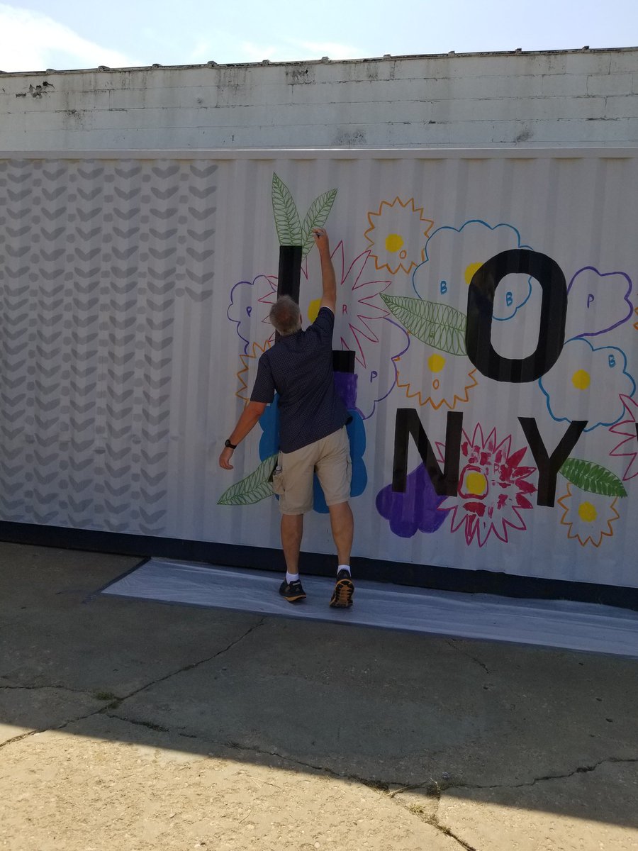 dummiemagnet's tweet photo. #avenueartdays https://t.co/IVfj4eL9pL