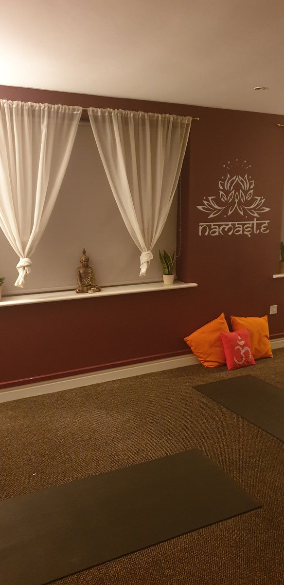 RedSkyYoga's tweet photo. @promotetrafford @BarkingMadLynn @lindacreativec1 @InitialWords @hblossombridal @trafford_dcs Great to be with you all this evening.
For a warm, friendly and definitely non competitive community, come and join @RedSkyYoga for all things #Yoga, #Pilates, #HolisticTherapies #PrePostnatal, #Physiotherapy #Wellness #Health in #saletown and #salemoor https://t.co/9UUGTzyquN