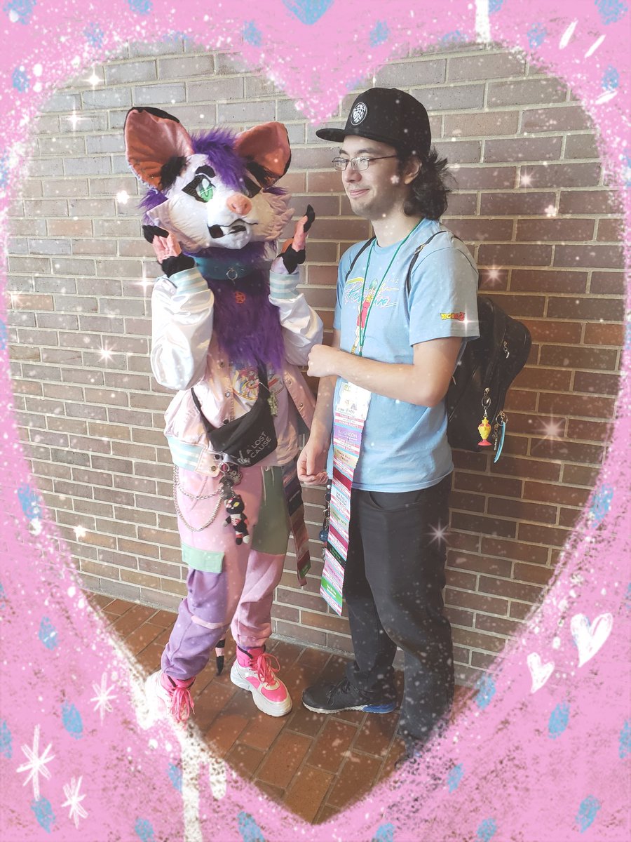 RatBoyDumbAss's tweet image. What if.... we kissed at ramencon..... and we were both boys😳😳😳