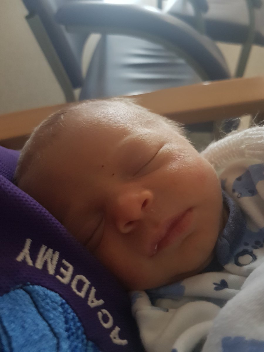 BlueGloveBA's tweet photo. Team BGBA welcome their newest recruit... William James Chadwick. Now what's the right age to buy them boxing gloves? https://t.co/GGmuKpd84p
