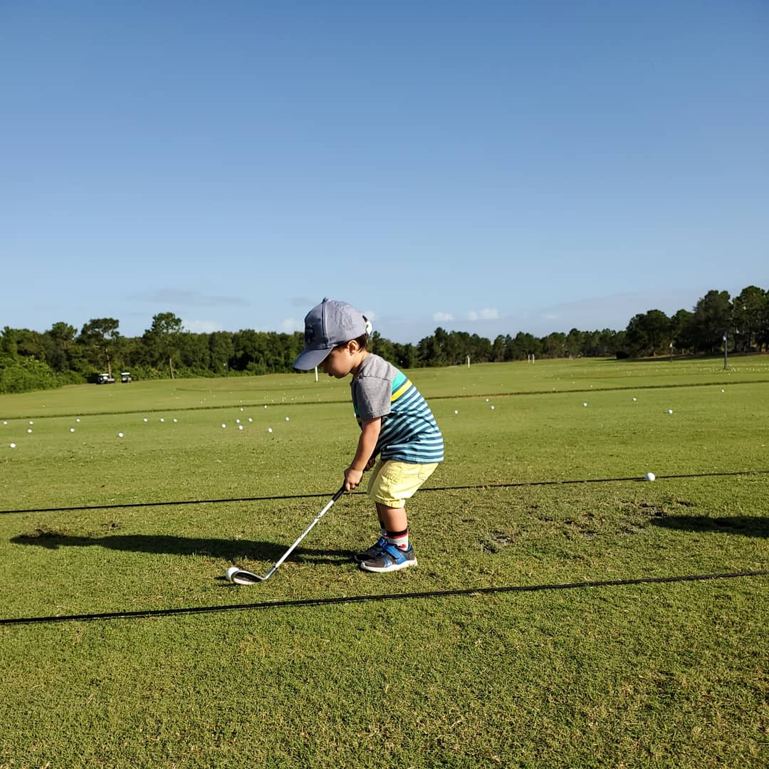 Paige_Mackenzie's tweet photo. Mom, Dad....I get it now....Why you took me and @BrockMackenzie to the course as kids. #CatchingTheBug #2yrsOld https://t.co/LkmPpKacAP