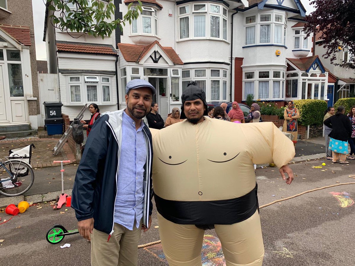 Our Redbridge Hub Team supported #StreetPlay Event in #Redbridge on #CarFreeDay bringing the neighbourhood together 💚 for better connection, fun and friendship for everyone in the community 🥳 <a href="/playingout/">Playing Out</a> <a href="/RedbridgeLive/">Redbridge Council</a> <a href="/IlfordRecorder/">Ilford Recorder</a>