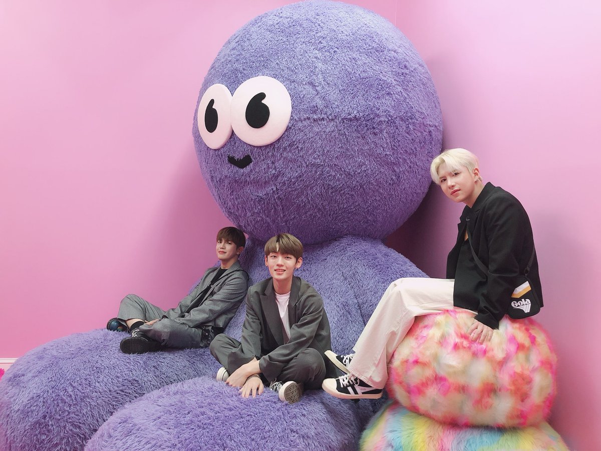 aceturkey7's tweet photo. [190922] #ACE_TWT

[#ACE_FOTO]

#KimBeat_YakınÇekimi henüz bitmedi.
Bugün yanımda tam üye(grup) resimleri var.😝😝

Merak ediyorsanız !
#Gidip #Ziyaretedin #Resmikafeyi #şimdi 💕

https://t.co/MGgQyFAwQy

#ACE #에이스 #YakınÇekim📸 https://t.co/G6zgL1AmXD