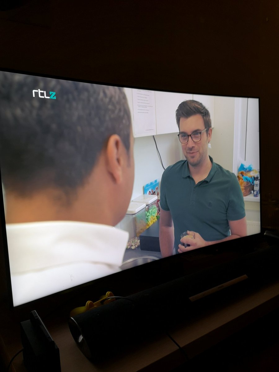 JulianBaars's tweet photo. Zie ik ineens mijn zoon Mitchell op televisie @RTLZ #debarometer @ASAPCLD #leuk #trotsophem https://t.co/3jC5lISfOA