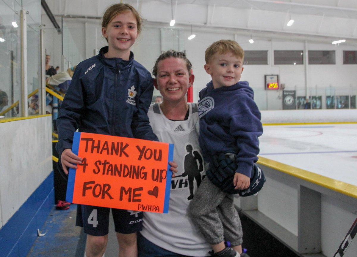 Lots of kids in the stands this weekend were already inspired by the CWHL, but chatting with girls like Adrianna here who are seeing the @PWHPA take a stance and are dreaming even bigger than they did before is probably my biggest takeaway from this showcase.