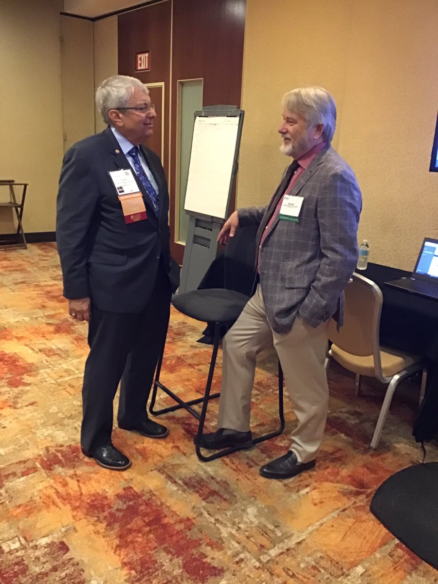 Our speaker! <a href="/alsdoc1/">Alan Schwartzstein</a> discusses MOC with <a href="/DerksenDan/">Dan Derksen</a>. #AAFPCOD