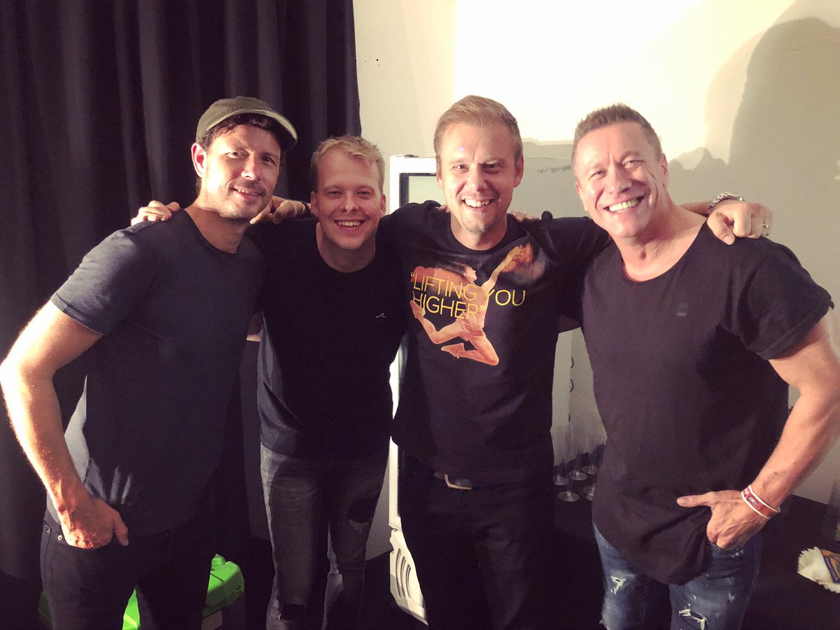cosmicgate's tweet image. in a state of trance 😃✌🏼.
@asot #ASOTMEX .
@arminvanbuuren @rubenderonde @NicChagall