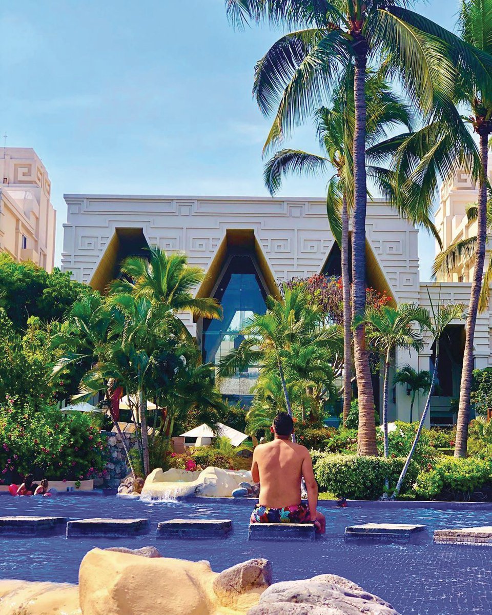 barcelokarmina's tweet photo. ¿Por qué verlo desde la pantalla del teléfono pudiéndolo disfrutar en vivo y en directo? ¡Entra aquí! 👉🏻 https://t.co/nEKRwl7joU
📸: @nachoarceo26
 
#BarceloKarmina #BarceloMoments #Manzanillo #Colima #visitmexico #visitmanzanillo https://t.co/P0Z9r05Jh4