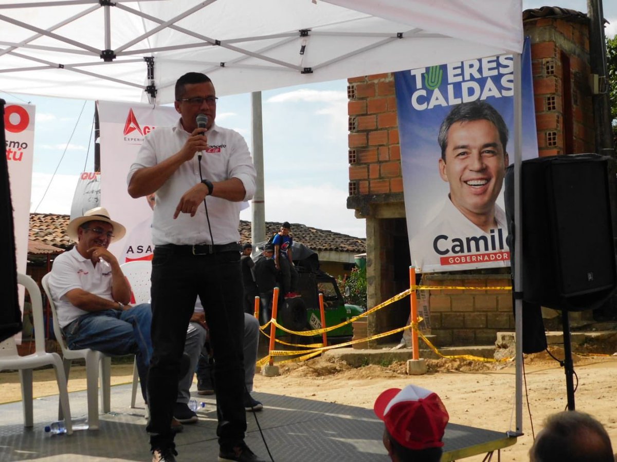 concejalhectorf's tweet photo. Regresamos al Corregimiento #LaCristalina, agradeciéndole a la comunidad su apoyo y acogida siempre. Gracias por depositar su voto de confianza en nosotros una vez más. #L19 #HéctorFabio https://t.co/5uxkUGm0sX
