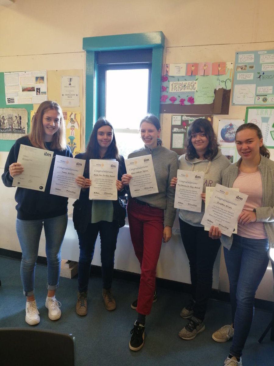 Emma, Ines, Anna, Catarina and Josephine of Europa UK School in Culham all passed the Interact ILM Leadership and Management course with Distinction!! Well done, girls - this will look fantastic on your cv's!!
Another great way in which #Rotary helps develop future leaders!