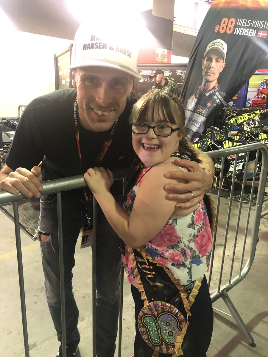 TeamTegan1's tweet photo. My yearly photo with @doniversen ! Thank you ☺️ x https://t.co/e75YPWJtgj