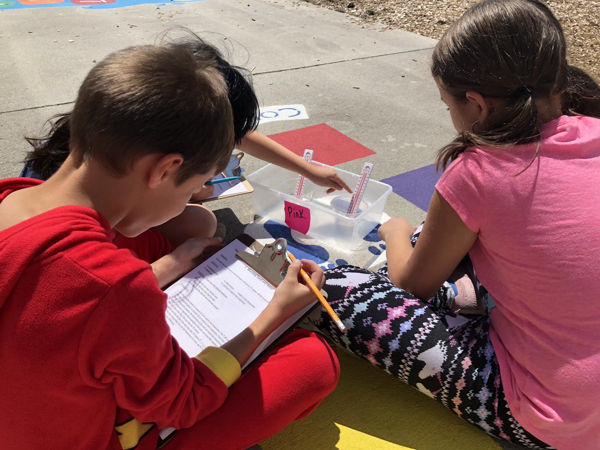 Jones3TLE's tweet image. Third graders are continuing to practice scientific method skills using tools such as thermometers, graduated cylinders, funnels, and more. This week, they measured and compared the temperature of sand and water at room temperature and in the sun. #thirdgradescience