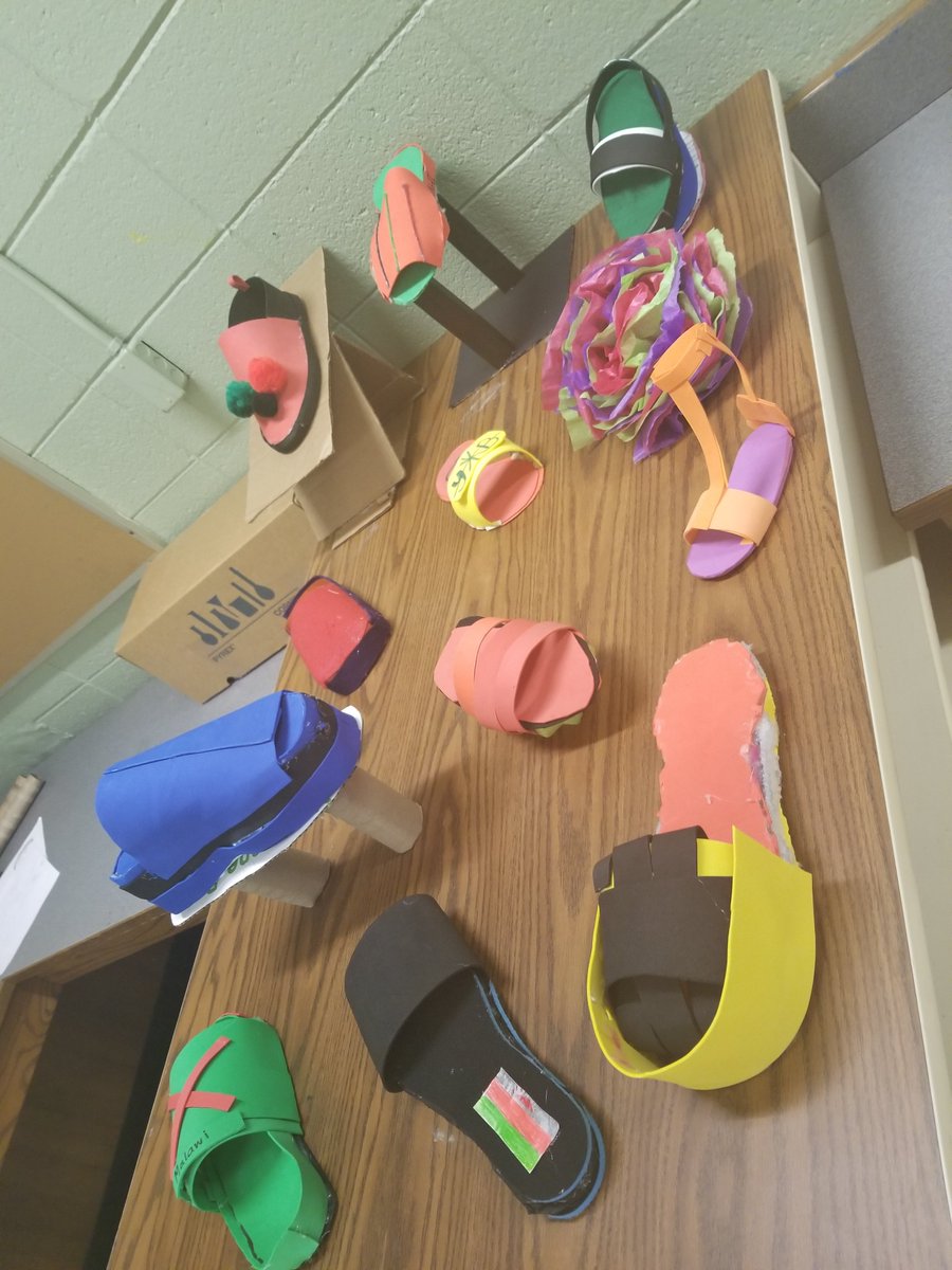 RosinaAllen19's tweet image. Grand challenge! I gave my students a social and engineering problem based challenge that started two weeks ago. They had to designs shoes for the residents of Malawi due to their needs. All kinds of materials were used. This is what they produced: #STEAMteams #TGREDUcreate