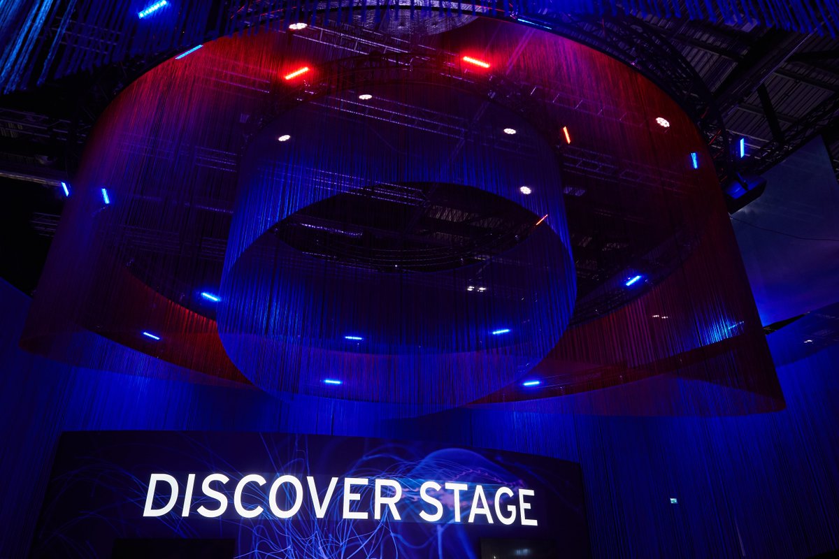 Sibos's tweet photo. Visit #Discover! This dedicated stage enables the #innovation community to present on the forward looking topics that really matter for a #digital first and #data driven world, moderated by well-known voices from the #fintech ecosystem https://t.co/RoyWhgsD6X https://t.co/Ubuc052eqO