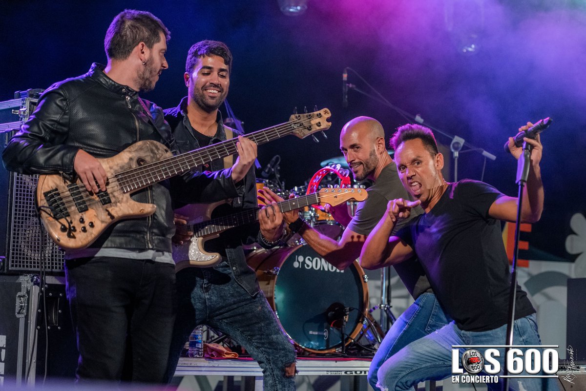 raycotacoronte's tweet photo. A noche en la Fiesta de las 3 Décadas en San Mateo (Gran Canaria) con 🚗@los600oficial 🚗- En Concierto 📸🤟🎸

Más imágenes en:
https://t.co/L3nrUH3Zmc…

#concierto #grancanaria #laspalmas #islasacanarias #los600 https://t.co/tyNTSThE2B