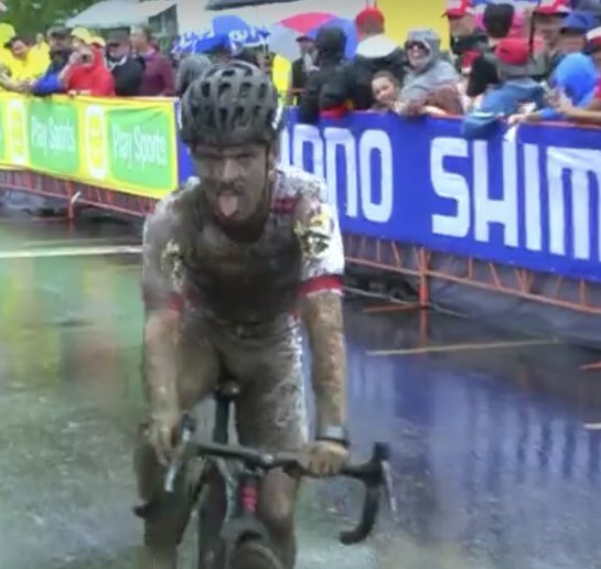 StevenMeyhui's tweet photo. Wat.een.race, wat.een.cyclocrosser @IserbytEli , proficiat man 🤙🏻🤘🏻💪🏻👍🏻 ! #CXWaterloo #Preuslikfjirtig #mudfest 🙈 https://t.co/WVylvGQSoR