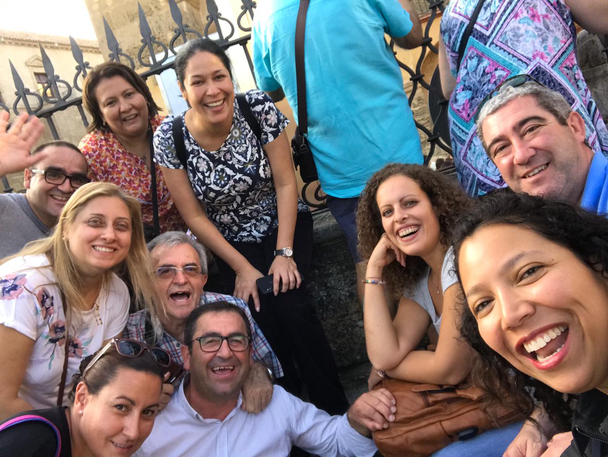 Catedraemprendedores tweet media