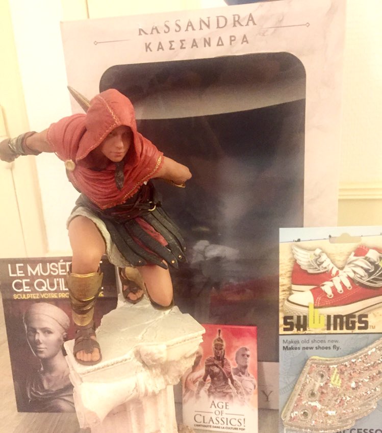 museolepse's tweet photo. Moi: « Ça fait un mois que je suis #MSRtrooper et rien n’a changé »
Aussi moi, en rentrant de la boutique après les #JEP2019 : https://t.co/Hl28AoRLzf