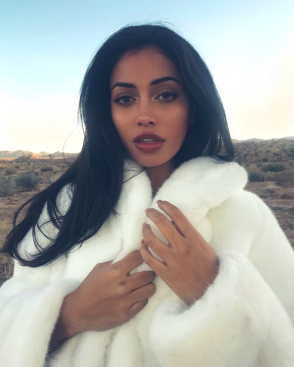 KISSESINVERSES's tweet image. ✩｡:*•.────  ☁️☁️  ────.•*:｡✩