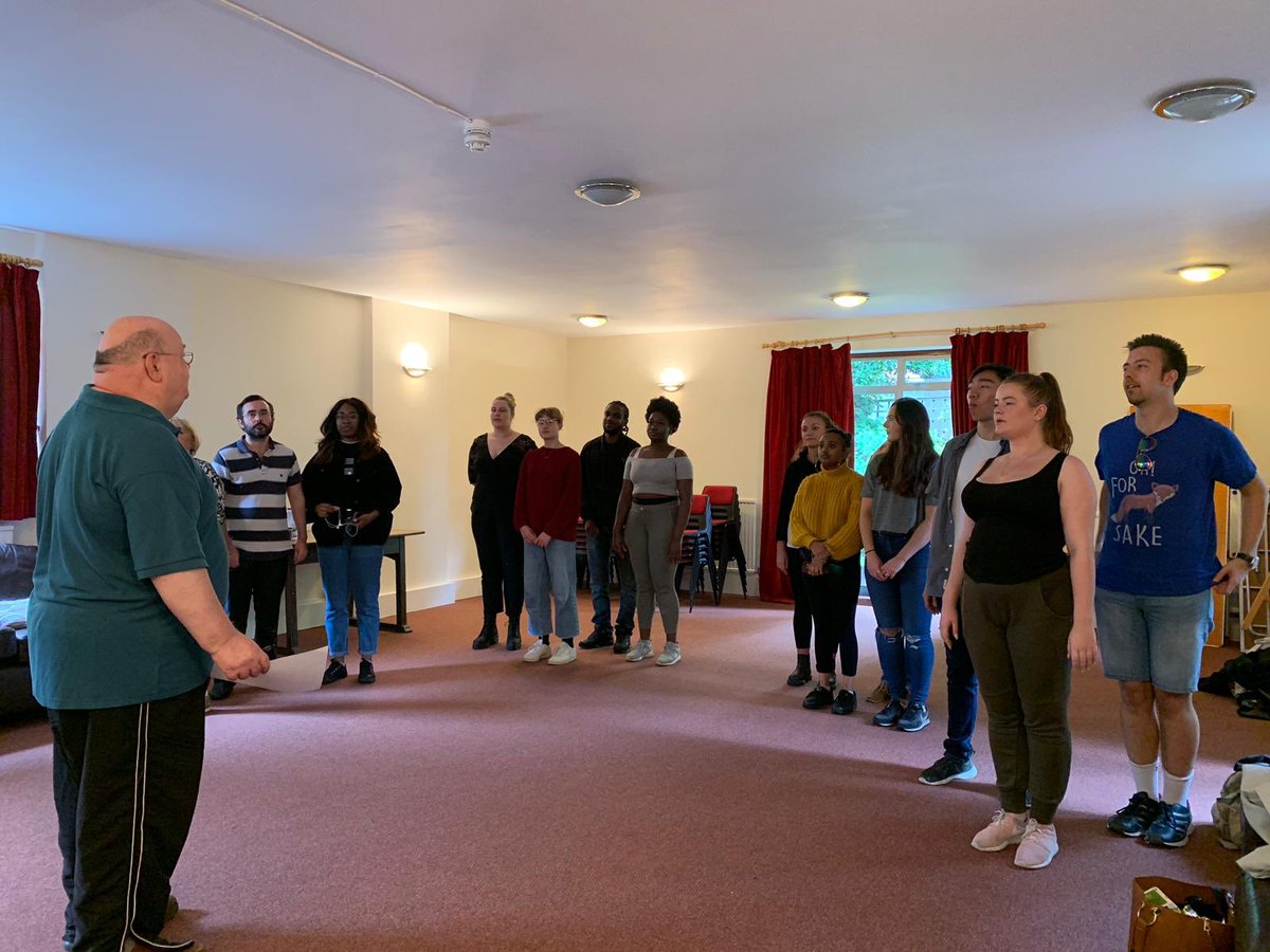 Rehearsals for Emerging Talent Showcase. If you haven’t done so book tickets to come and watch these incredible actors:  actorscentre.co.uk/theatre/emergi…

For industry comps please email Bashirtheatre@gmail.com 💕