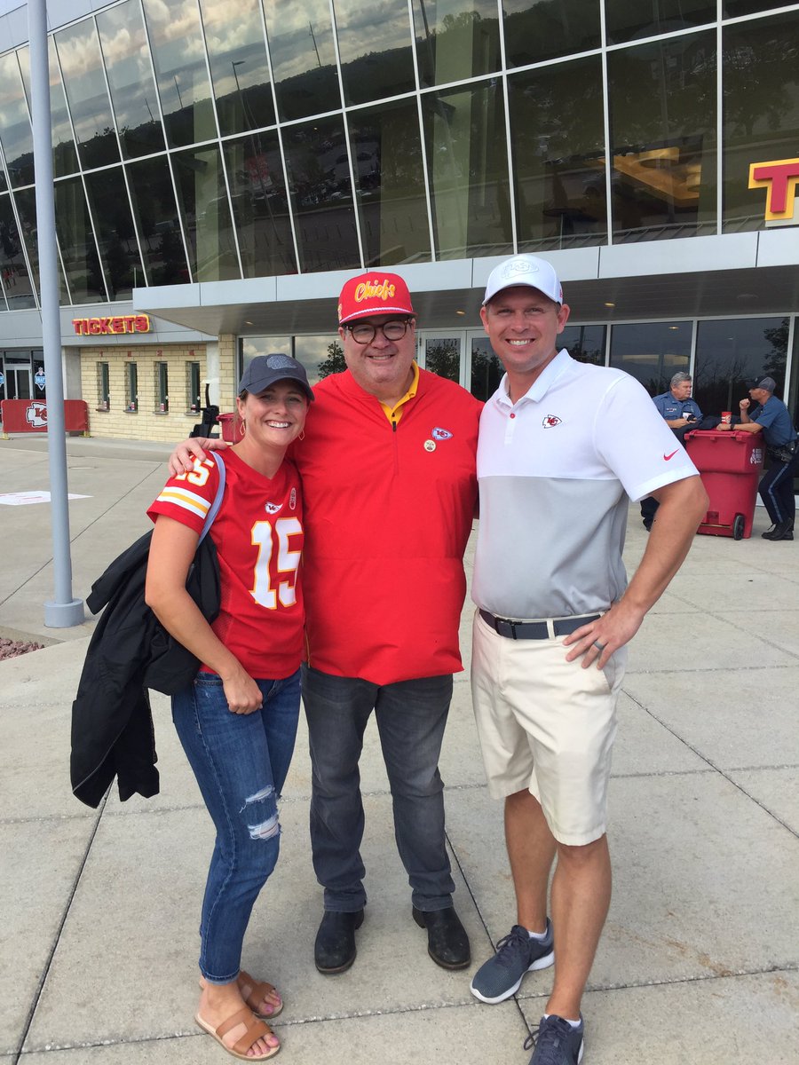 RyanSparks14's tweet photo. Thanks for all you do for KC sports!  We appreciate you!!  @ericstonestreet https://t.co/2xsPH1gpeo