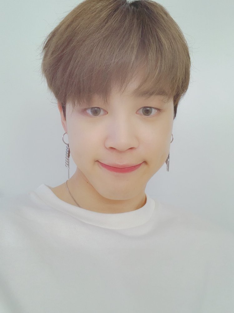 BBOm8Vj6k4MpeLl's tweet image. チング探し！💕

💫BTS　ジミンさん推し

💫セブチ　ジョンハンさん推し

💫TXT　ヨンジュンくん推し

ヨジャさんもナムジャさんもDMいらっしゃいませ(？)
仲良くしましょ！

#TXT好きな人と繋がりたい 
#armyさんと友達になりたい 
#CARATさんと繋がりたい 
#ARMYさんと繋がりたい