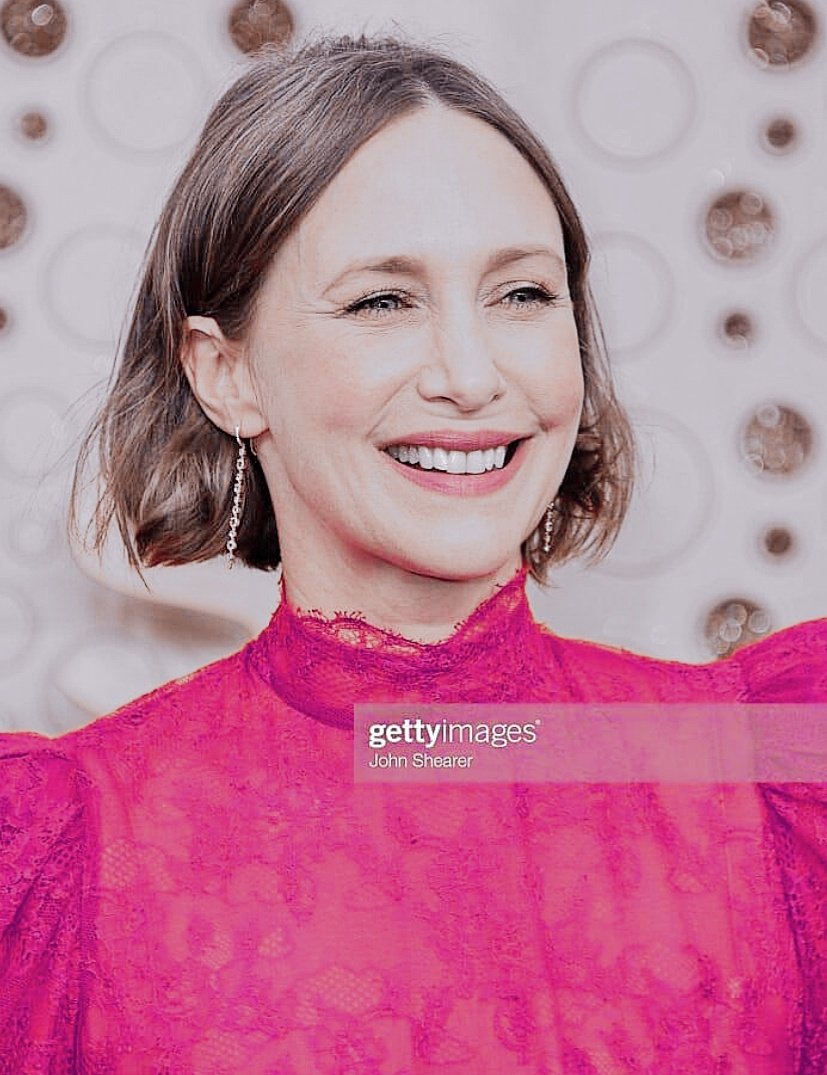 GigiFarmiga's tweet photo. Can anyone call disney?  A beautiful princess has just escape @verafarmiga https://t.co/Y3zitGSxGE