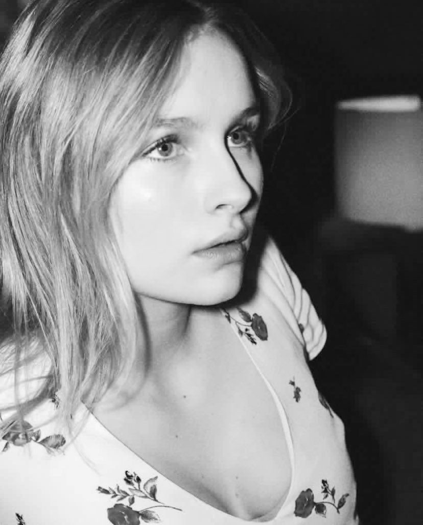 ZonesBig's tweet photo. #BBCZ3 @BBstan__ has won the final HOH : How Well You Know The Host . She has decided to evict @EllesPumpkinPie , who  wanted to be evicted before personal reasons and finished her veto punishment so she could have voted. https://t.co/xS5qQ1GgWs
