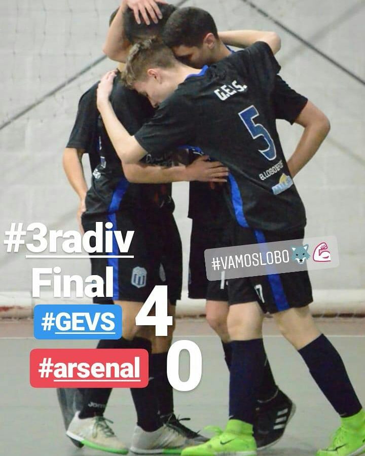 gevsfutsal's tweet photo. #3radiv final @GEVSFUTSAL 4 @ArsenalOficial 0 la reserva de Gimnasia sigue ganando y sumando y momentáneamente se mantiene en la 2da posicion en la tabla
#VamosLosPibes
#vamoslobo https://t.co/QUqApt7E61