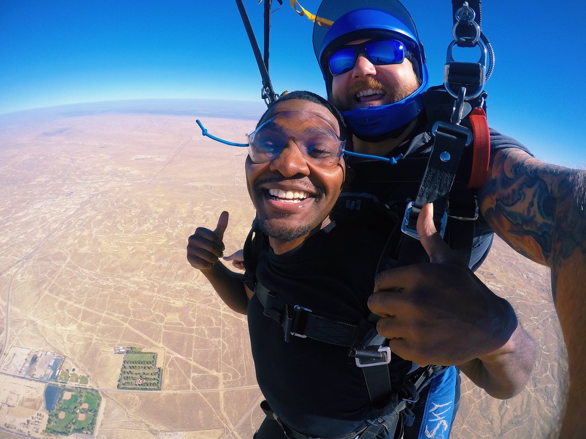 SkydiveTaft's tweet photo. Come hang with us!! https://t.co/wKtd5hQwAt