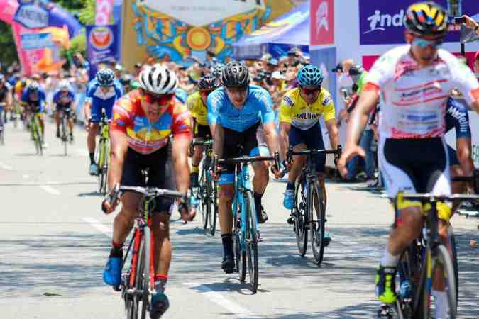 gw_bicycles's tweet photo. Suárez, cuarto en la tercera etapa del Clásico RCN ! 🚵🏻‍♂️🇨🇴 https://t.co/OKCb8MxVzK https://t.co/DIyHgvQhf4