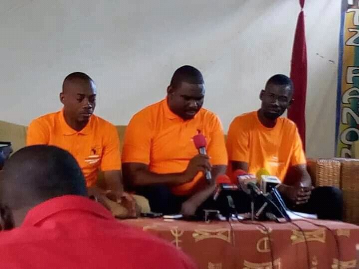 <a href="/tlpniger/">TournonsLaPage Niger</a> s'engage pour un processus électoral transparent et démocratique au #Niger 
Félicitations au coordo <a href="/bougeangard/">Maikoul Zodi</a> et <a href="/issagne/">Issa Garba</a> <a href="/TournonsLaPage/">Tournons La Page</a>
#democracy #democraday #democratie #onlacherien <a href="/CRID_asso/">CRID</a> <a href="/MoriePhilippe/">Philippe Morié</a>