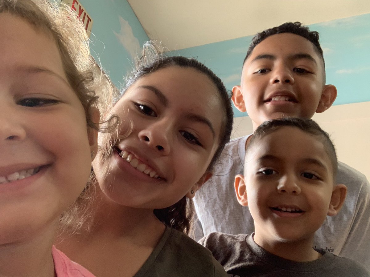 AgTeach_Sefcik's tweet photo. A fun filled weekend with family & great friends! #sooverdue #besties #bearkatsfootball #ourlittleczechxican #cousinbears #foreverfriends #roadtrips #toomanypicstopost https://t.co/qlSCWAw8pJ