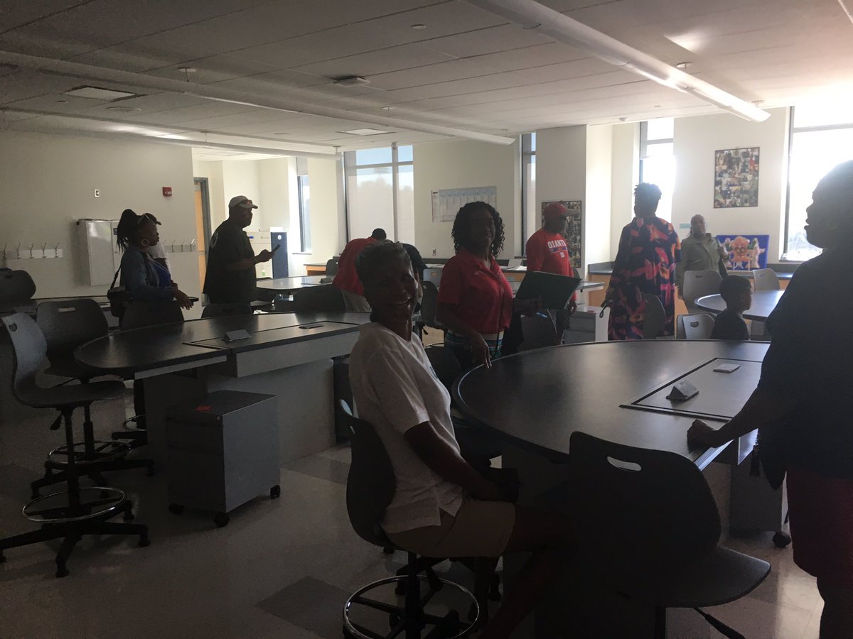 Evette Avila tweet media