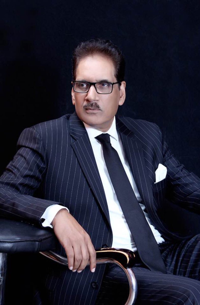 HamidImage's tweet photo. Stripe suit projects power, elegance and sophistication. You MUST have at least one stripe suit in your wardrobe.
For your stripe suit, inbox or call 03223333034.
#hamidsaeed #imageconsultant #dressforsuccess #stripesuit https://t.co/N2vbJYuxpU
