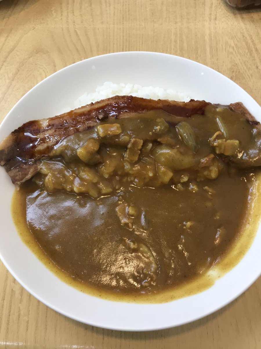 蒲田に来たら豚バラのトロトロ煮カレー!!!
健康値上がる!!!!! 
