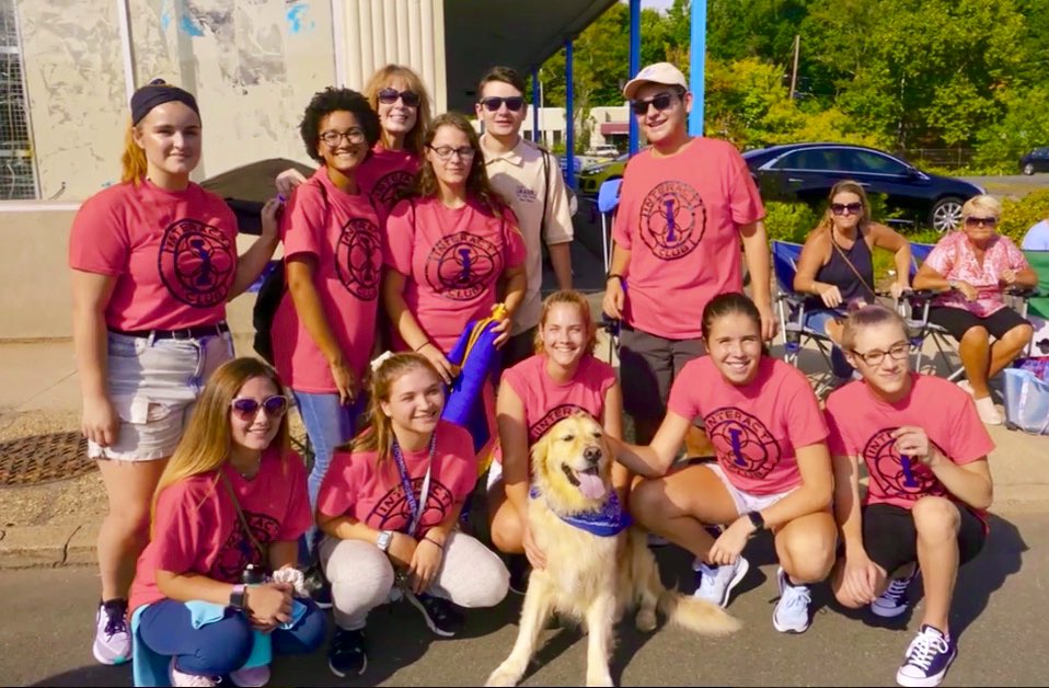BCHSmagistra's tweet photo. #BCHSInterAct students and I had a fabulous time marching with our @BristolCTRotary parent club in today’s 58th annual Mum Festival parade #BCCares @BCHSprincipal @MrBroderickBCHS #ServiceAboveSelf https://t.co/texRqiQc3O