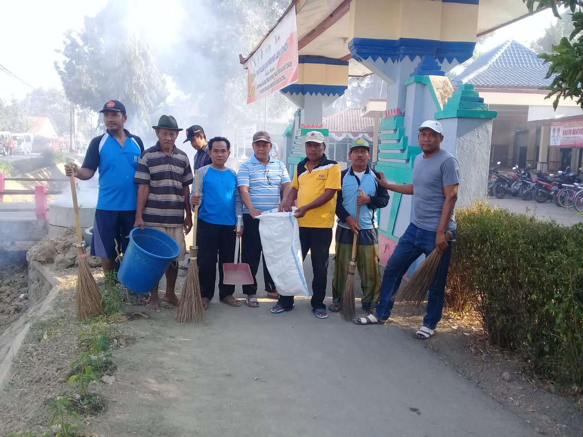 wonokromo2's tweet photo. Gerakan Pungut Sampah dalam rangkah World Cleanup Day (WCD) https://t.co/o6eYFybxI0