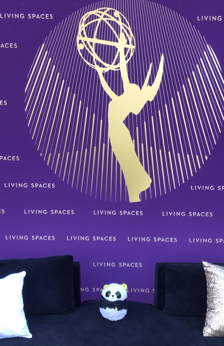 MrPandaJPanda's tweet photo. I’ve got my bow tie on and I’m all ready to celebrate the 71st #EmmyAwards at the #GovenorsBall 💜 #FormalBear #FormalWear #Panda #Emmys2019 #VIP #VeryImportantPanda https://t.co/rdIkmN9lVX