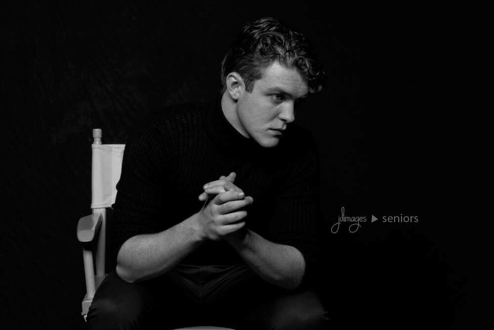 JDimagesOhio's tweet photo. My turn for #SeniorSunday ! Featuring my handsome boy @KarsenDavidson ! Tears fell as I squeezed the shutter #senior #classof2020 #DarbySenior #lastone https://t.co/s6seYfbnxQ