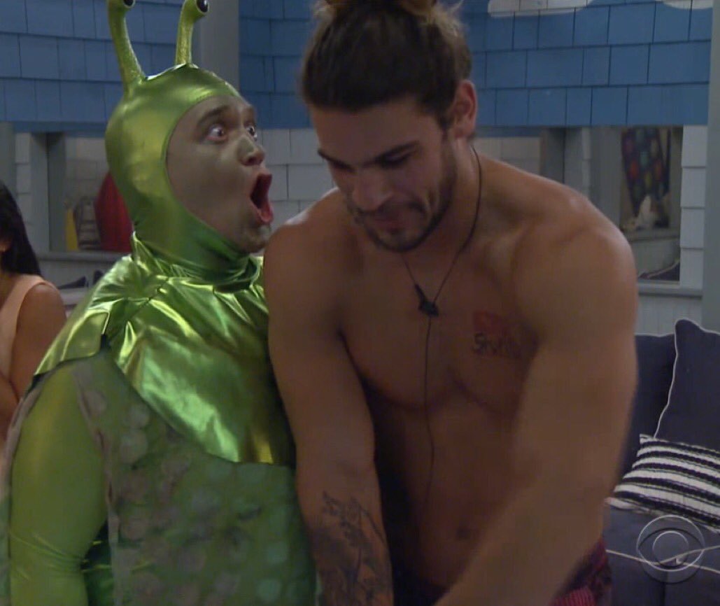 Seriously, I'm having a friggin' hard time deciding who should be America's Favorite Houseguest this season. 🤔 Can I vote for the Loud Obnoxious Disturbing Green Alien? #BB21 #BigBrother21