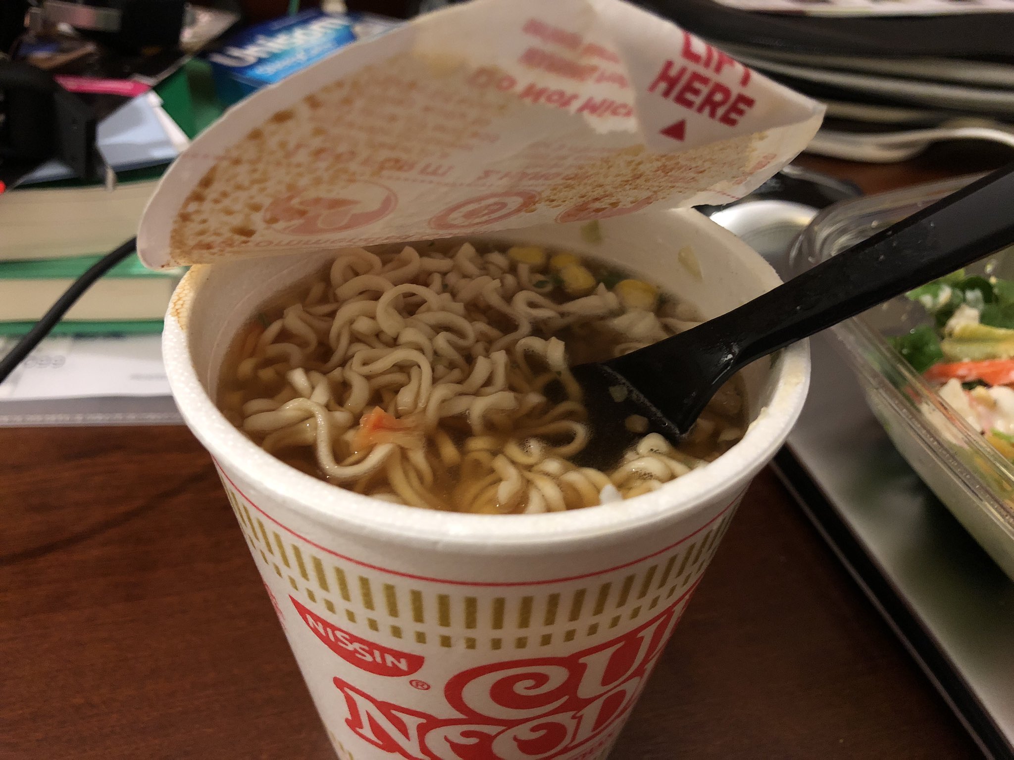 あらいちゅー 馬主で大家で占い師 びっくり アメリカのカップラーメン超まずい 日本と味が全然違う 無理やりno Msgにしてるとか 日本食に飢えてたのにこれはガッカリやなー T Co Vb3ejfo5ml Twitter