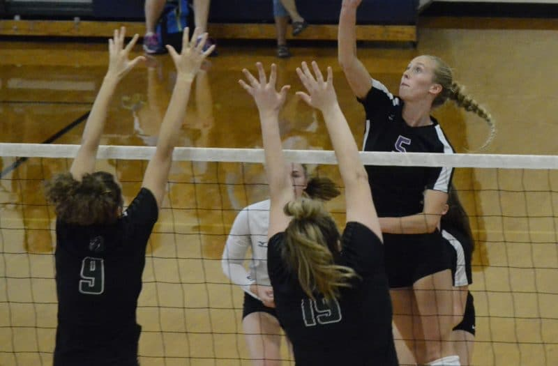 Who stood out at the Portage Central Invitational? <a href="/JordynGates/">Jordyn Pallette</a> @sophieridge3 @ballinkendall <a href="/iiwatts11/">Ireland Watts</a>

prepdig.com/2019/09/who-st…