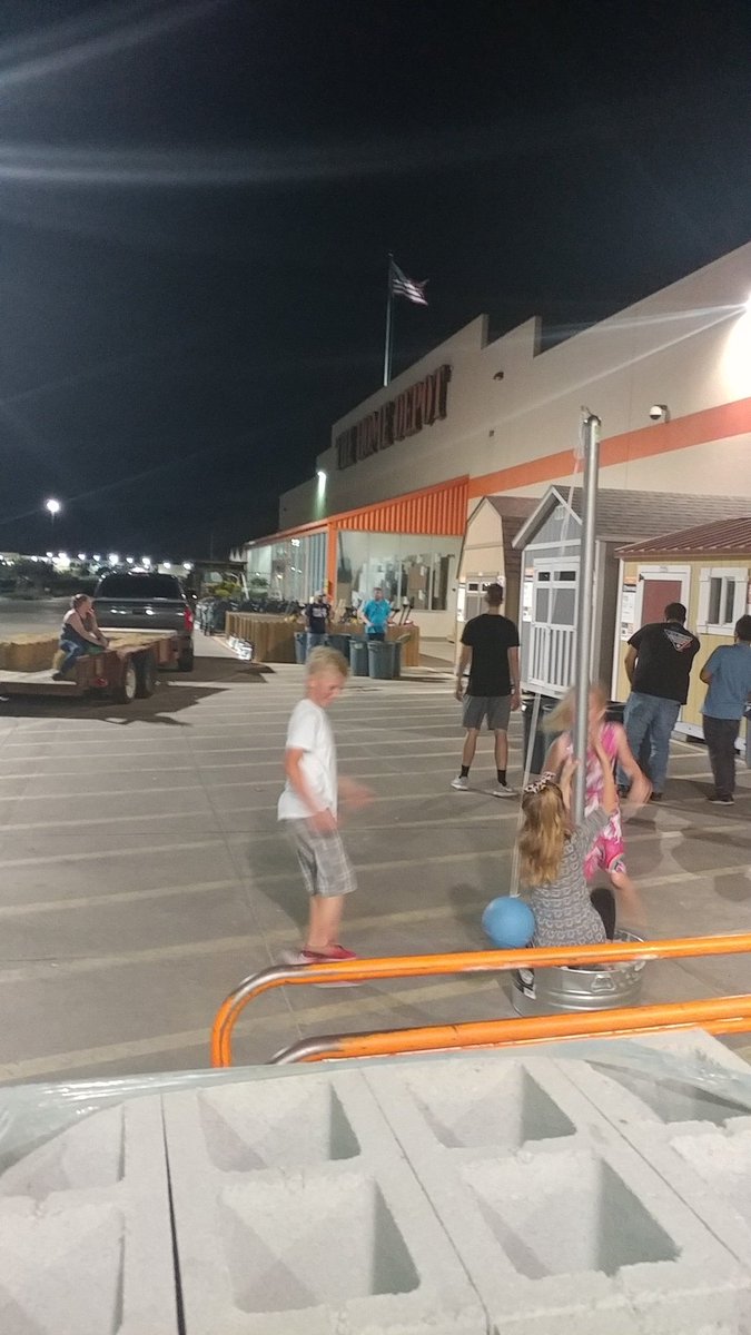 Big Kids and the Small Kids getting their game on. #huttoproud