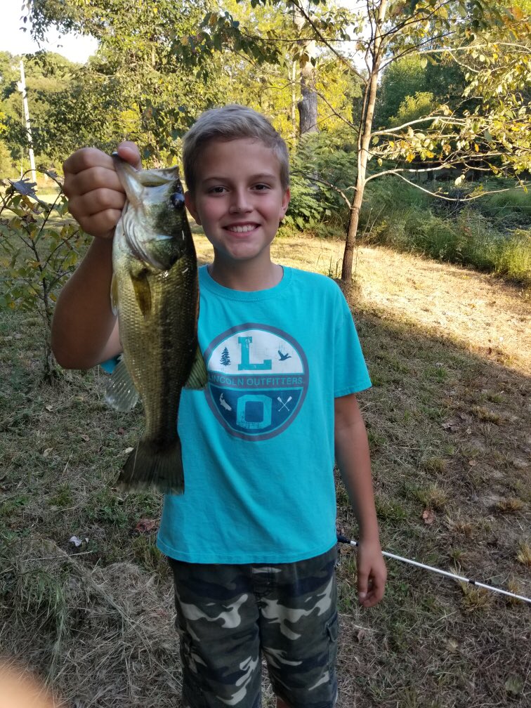 FishingBoston's tweet photo. Some pics from recent fishing adventures #bostonrocks  @BostonSchoolPE https://t.co/YfCRsR472a