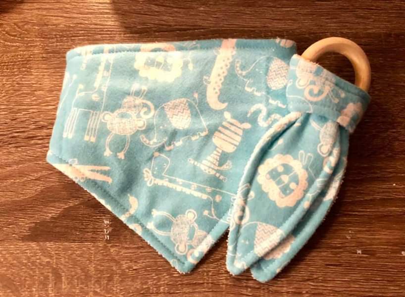 MomlilWonders's tweet image. #bibs and #teethers are #handmade at #Mommyslittlewonders

Order your set here mommyslittlewonders@outlook.com

#madeincanada #smallbiz #newborn #baby #babies #unisex #babyshower #gifts #Ottawa #custom #smallbusiness #shoplocal #Barrhaven