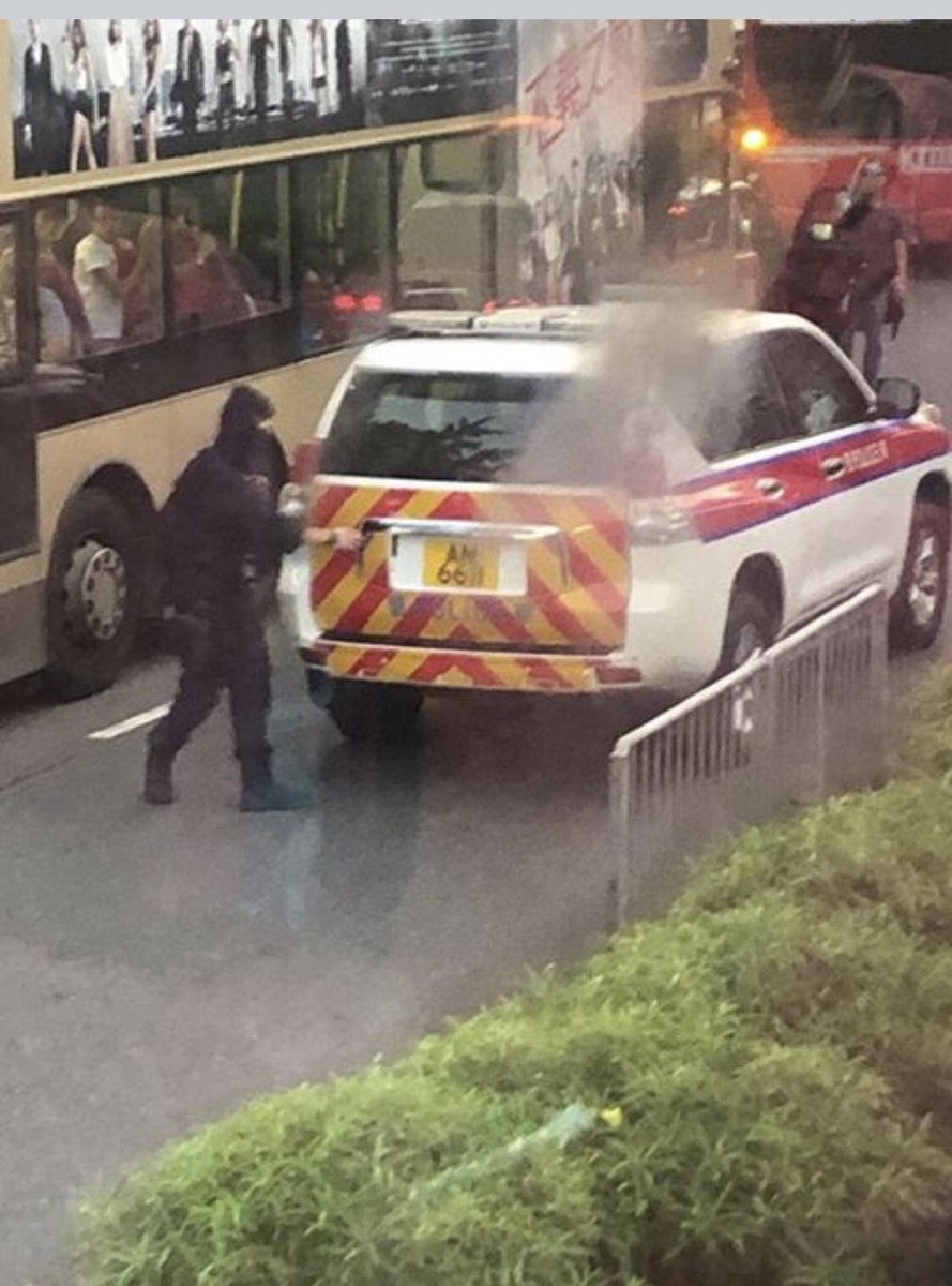 pyBYpy's tweet image. Undercover police pretending to be protesters #FreeHK #PassTheAct #HKHumanRightsandDemocracyAct